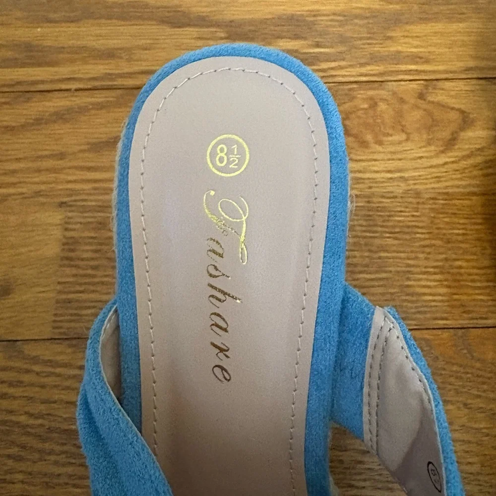 Fashare Women’s Blue Suede Sandals Wedges Size 8.5